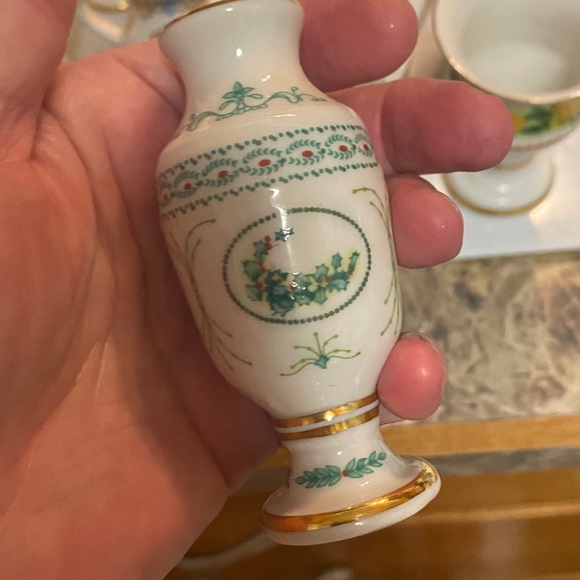 Vintage 1982 Franklin Mint Floral Porcelain Mini Vase Set of 12 Japan - Picture 12 of 16